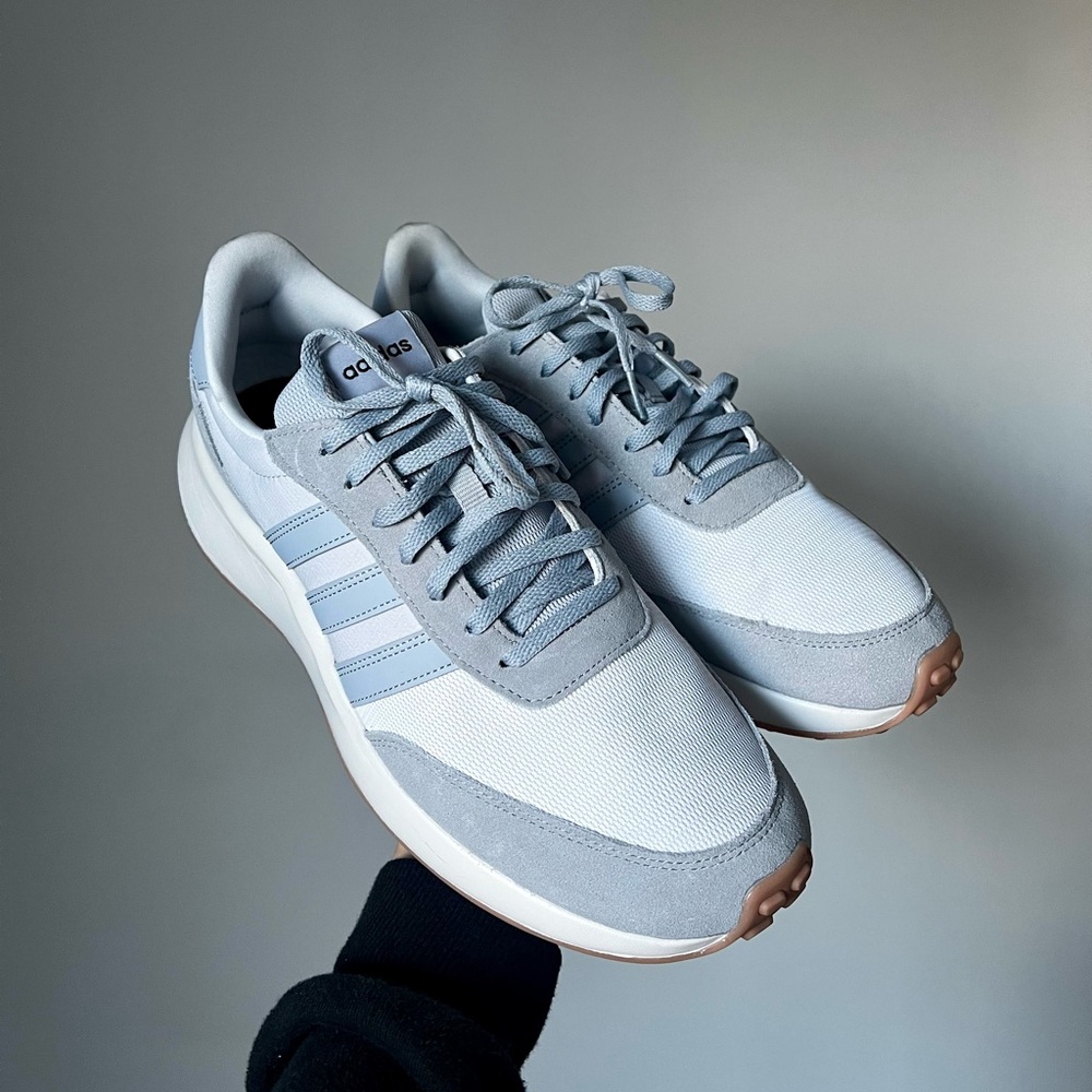 Adidas Men's Clay Blue and White Sneakers